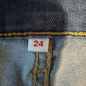 Levi’s 24 skinny jeans never worn&cute boho crop top.. Top lots of life left